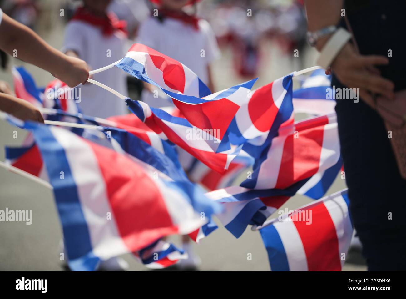 31. August 2022: 15.9.2018. San Jose. Desfiles de Bandas y abanderados de las escuelas y colegios de San Jose, por el Dia de la Independencia. Foto Jeffrey Zamora (Foto: © Jeffrey Zamora R/La Nacion Via ZUMA Press) Stockfoto