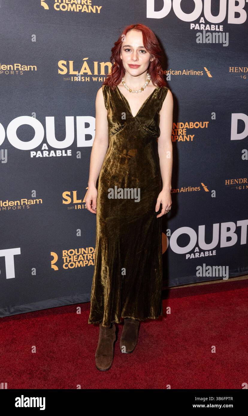 29. Februar 2024, New York, New York, Vereinigte Staaten: Sophia Anne Caruso besucht am 29. Februar 2024 die Eröffnungsnacht am Broadway für „Zweifel: A Parable“ im Todd Haimes Theatre in New York (Foto: © Lev Radin/ZUMA Press Wire) Stockfoto