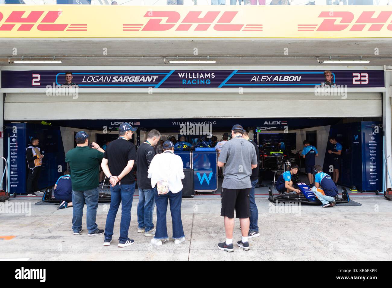 5. November 2023, Sao Paulo, Brasilien: Die WILLIAMS RENNGARAGE im Rahmen des F1 Sao Paulo Grand Prix 2023 im Autodromo Jose Carlos Pace am 05. November 2023 in Sao Paulo, Brasilien. (Bild: © Ruano Carneiro/ZUMA Press Wire) Stockfoto
