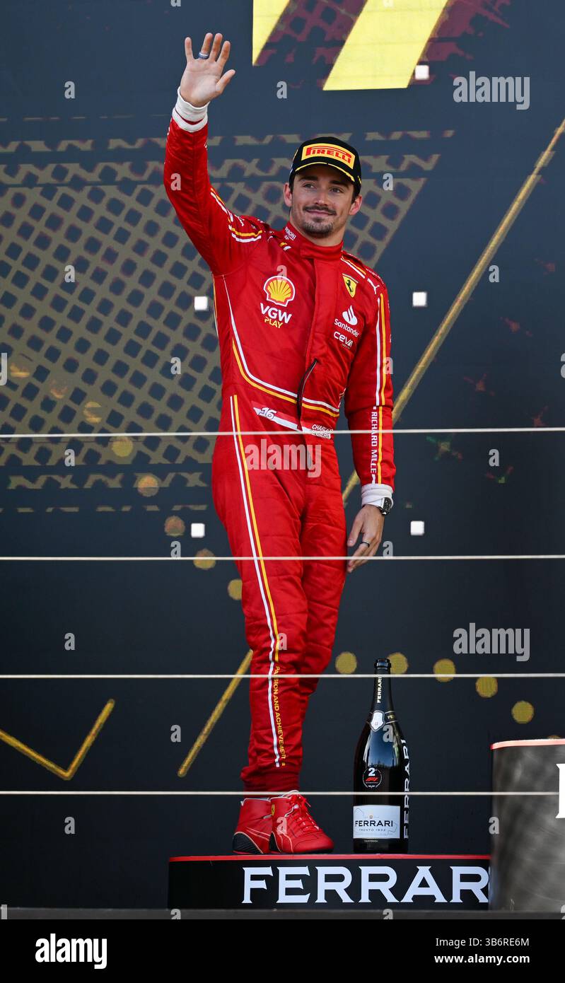 März 2024, Melbourne, Victoria, Australien: 24. März 2024, Melbourne, Victoria, Australien: der spanische Fahrer Carlos Sainz (#55) von Ferrari geht auf dem zweiten Platz nach dem Großen Preis von Australien 2024 auf das Podium (Foto: © Theo Karanikos/ZUMA Press Wire) Stockfoto