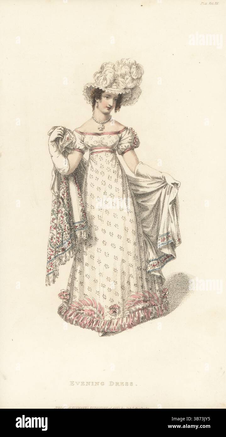 Frau in Abendkleid und Krönungsmütze. Rundes Kleid mit Spitze über Satin-Slip, Brust mit rosa Satin, wattiertes Rouleau am Saum. Krönungshut im Laine-Blick, mit Diamantschlaufe und Straußenfeder. Gestickter Schal, Diamantkette und Kreuz, Kinderhandschuhe. Entworfen von Miss Pierpoint, 12 Edwards Street, Portman Square, Erfinder des Korsetts in La Grecque. Handkolorierter Kupferstich von Thomas Uwins alias Arbiter Elegantiarum aus Rudolph Ackermann's Repository of Arts, Strand, London, August 1821. Stockfoto