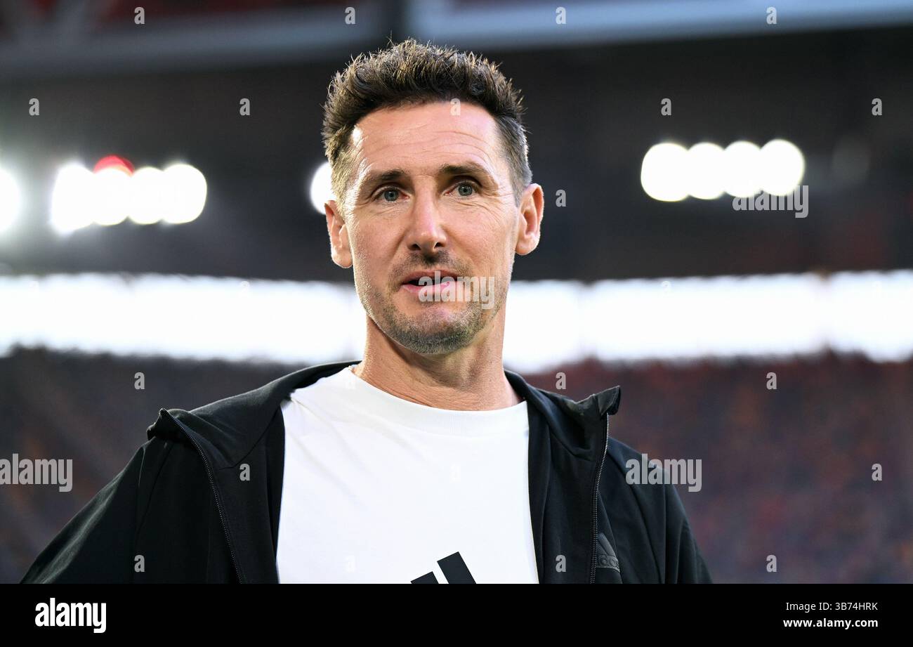 2. Bundesliga, Merkur-Spiele-Arena Düsseldorf: Düsseldorf gegen Nürnberg; Cheftrainer Miroslav Klose (FCN) Stockfoto