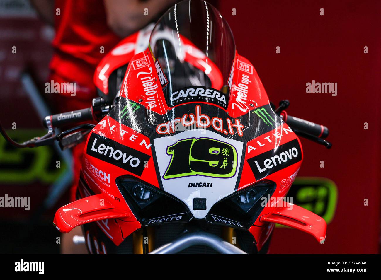 Alvaro Bautista von Aruba.it Racing - Ducati mit Ducati Panigale V4R während der FIM SBK Superbike World Championship Acerbis Italian Round - Box and Pit Line auf dem Cremona Circuit Stockfoto