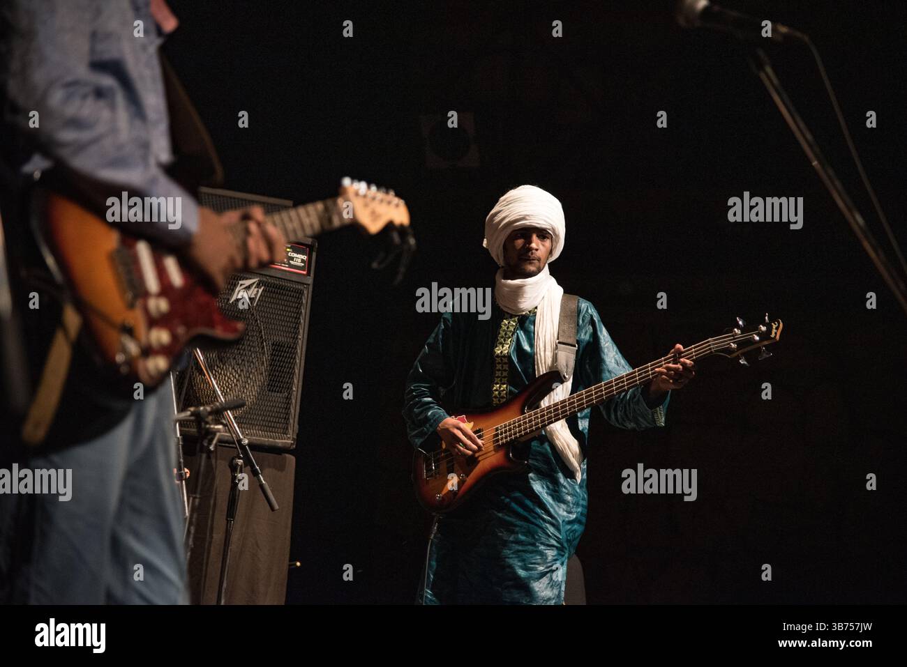 Bamako, Mali. Oktober 2017. Benefizkonzert zur Unterstützung von Witwen und Waisen in den nördlichen Regionen Malis mit Tinariwen, Tamikrest, Keltoum, Kader und Aratan N’Akalle am 14. Oktober 2017 in Bamako, Mali. - 13/10/2017 - Mali/Bamako District/Bamako - Nicolas Remene/Le Pictorium Credit: LE PICTORIUM/Alamy Live News Stockfoto