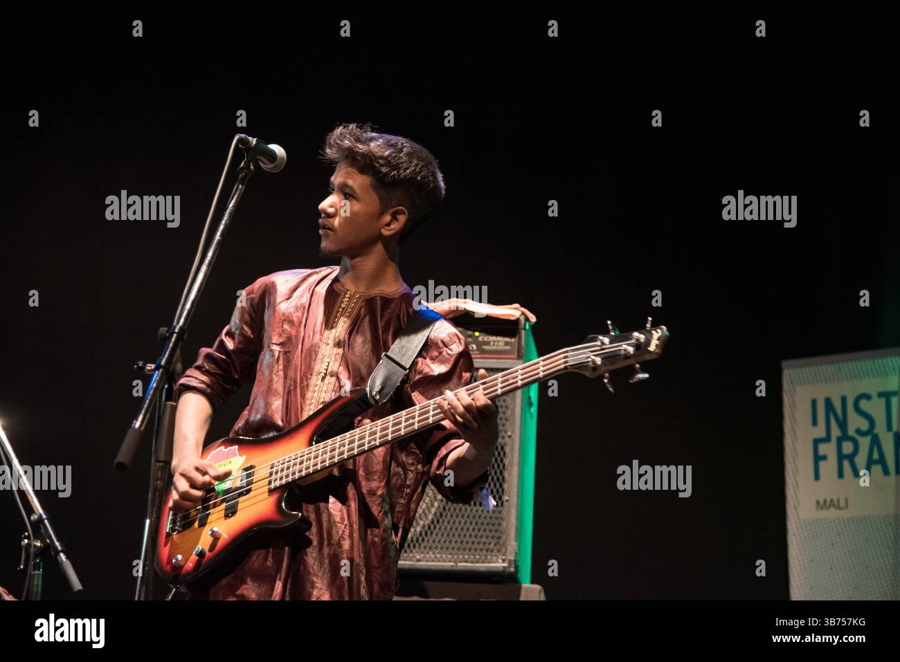 Bamako, Mali. Oktober 2017. Benefizkonzert zur Unterstützung von Witwen und Waisen in den nördlichen Regionen Malis mit Tinariwen, Tamikrest, Keltoum, Kader und Aratan N’Akalle am 14. Oktober 2017 in Bamako, Mali. - 13/10/2017 - Mali/Bamako District/Bamako - Nicolas Remene/Le Pictorium Credit: LE PICTORIUM/Alamy Live News Stockfoto