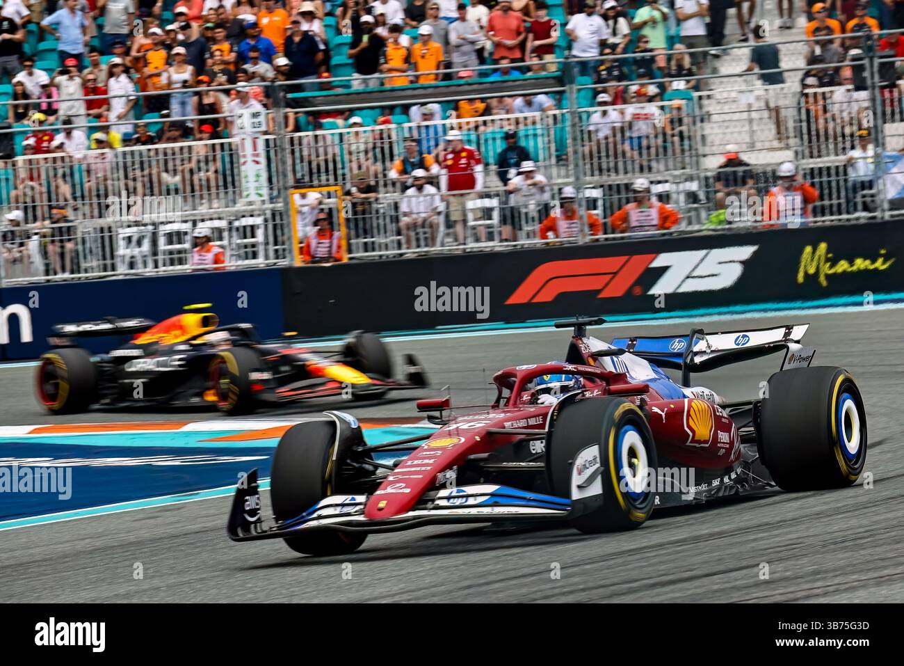 Miami, USA. Mai 2025. Charles Leclerc aus Monaco fuhr den Scuderia Ferrari HP SF-25 während des F1 Grand Prix von Miami am 4. Mai 2025 in Miami, Florida. Quelle: Stefano Facchin/Luca Rossini/E-Mage/Alamy Live News Stockfoto