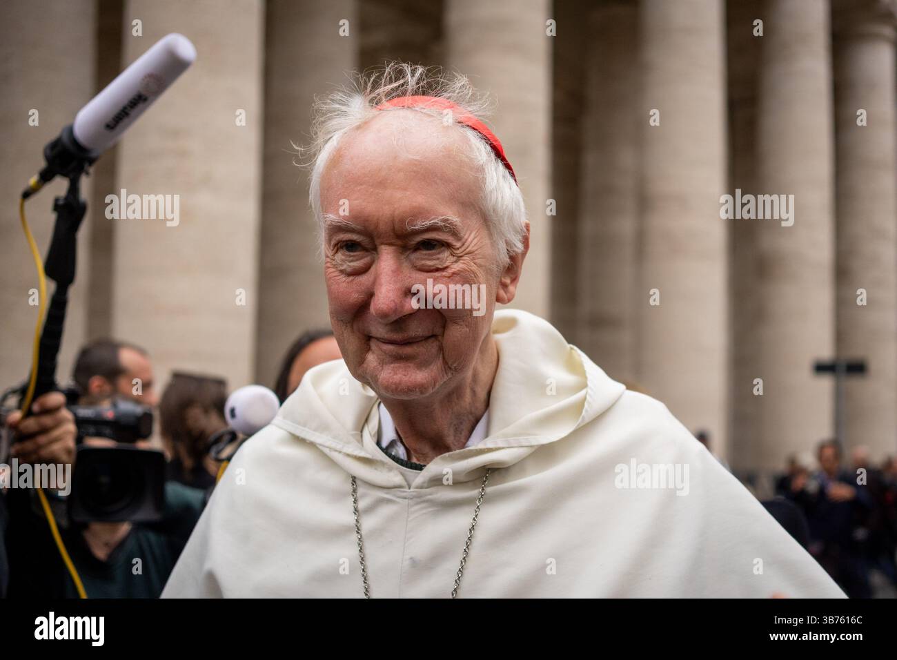 Vatikan, Vatikan. Mai 2025. Kardinal Timothy Radcliffe, kommt zu einem Kardinalskollegium in Vatikanstadt. (Foto: Stefano Costantino/SOPA Images/SIPA USA) Credit: SIPA USA/Alamy Live News Stockfoto