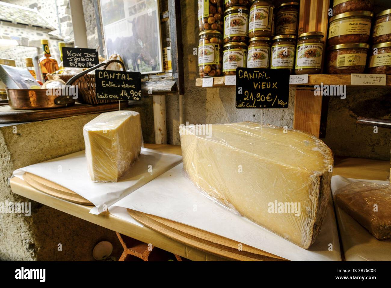 Cantal Cheese, Auvergne, Frankreich, Westeuropa, Europa Stockfoto