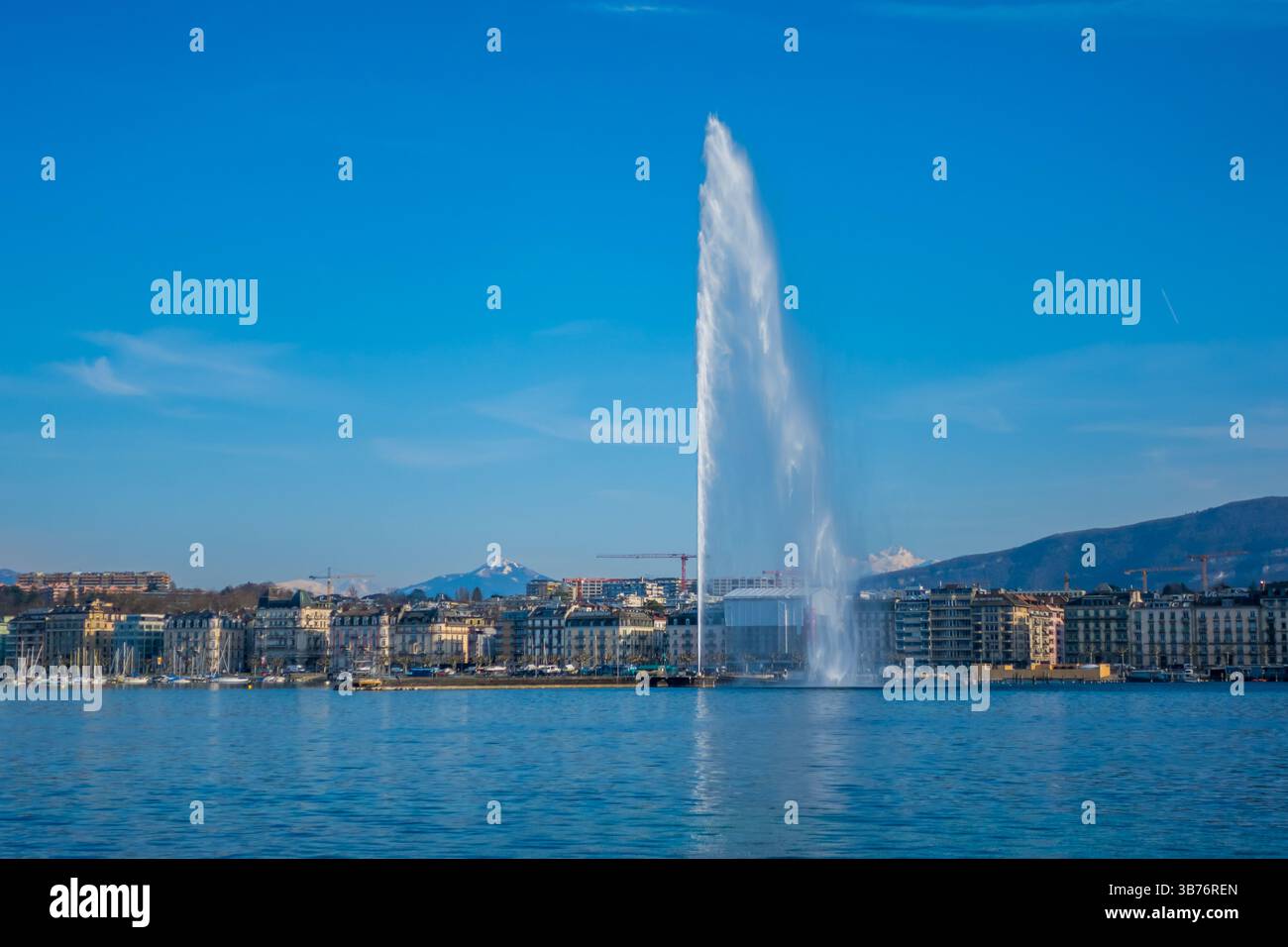 Der berühmte Genfer Brunnen (Jet d'eau) in Genf, Schweiz Stockfoto