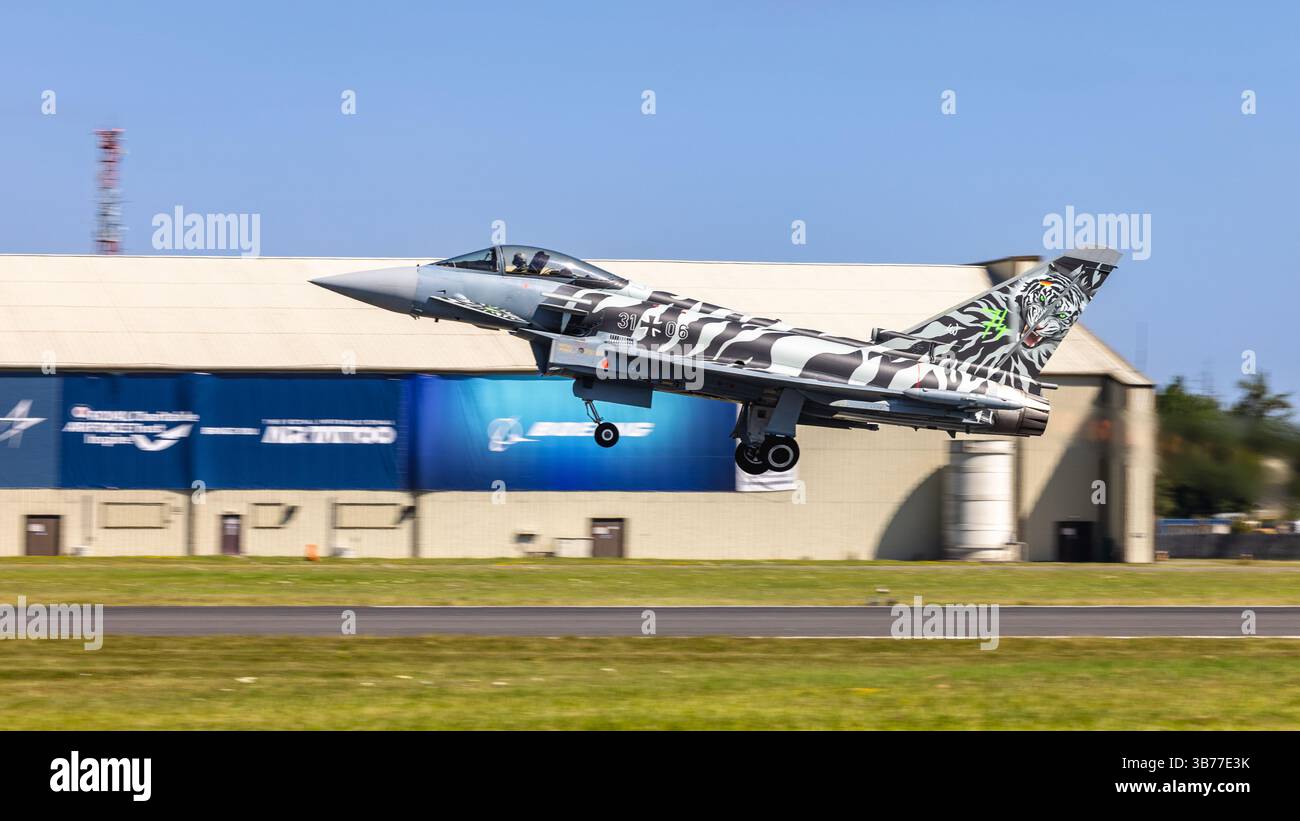 Deutsche Luftwaffe - Eurofighter Typhoon Ef2000 bei der Royal International Air Tattoo 2024. Stockfoto