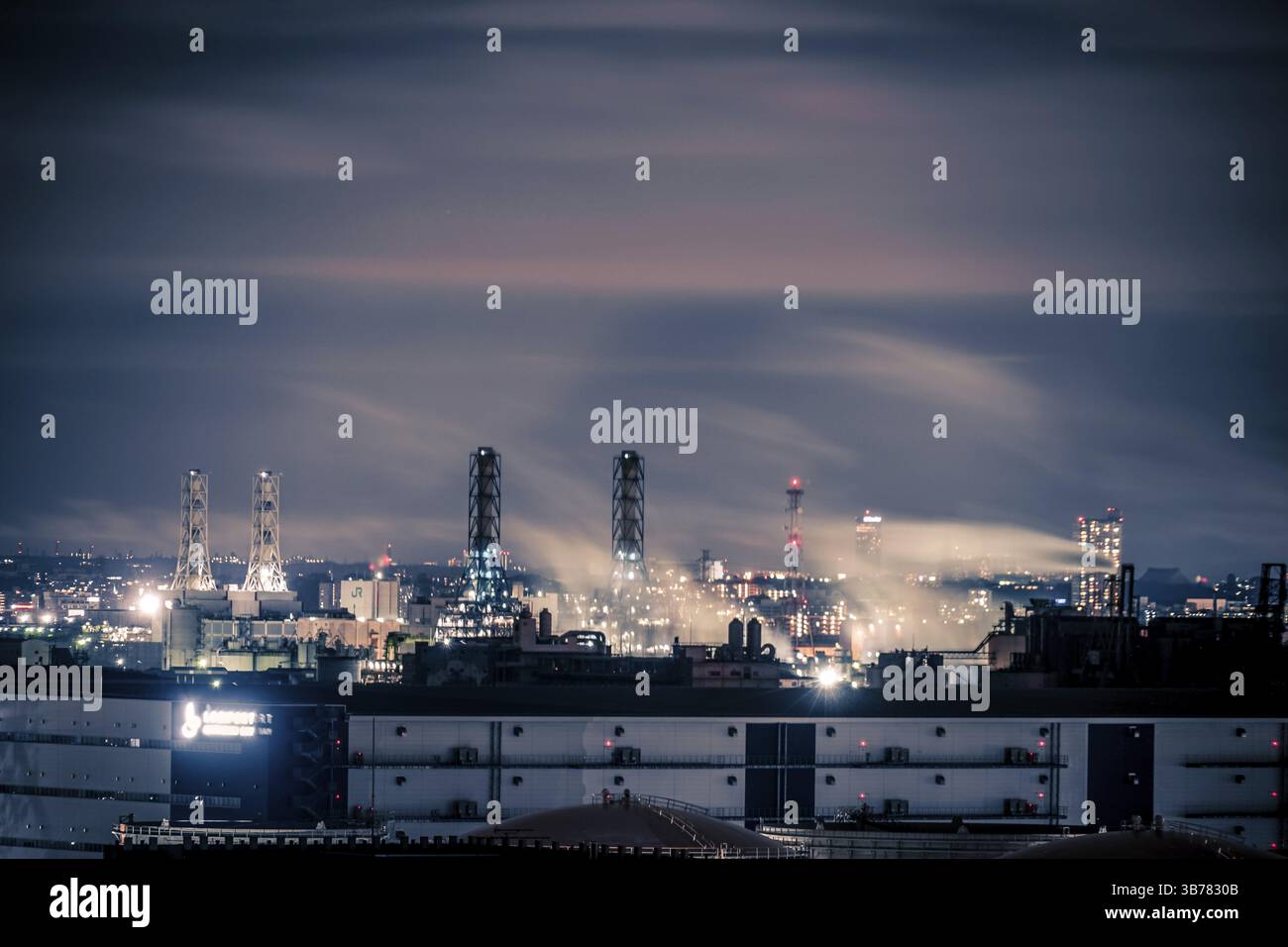 Tokyo Nachtansicht von der Keihin Region. Aufnahmeort: Kawasaki City, Präfektur Kanagawa Stockfoto