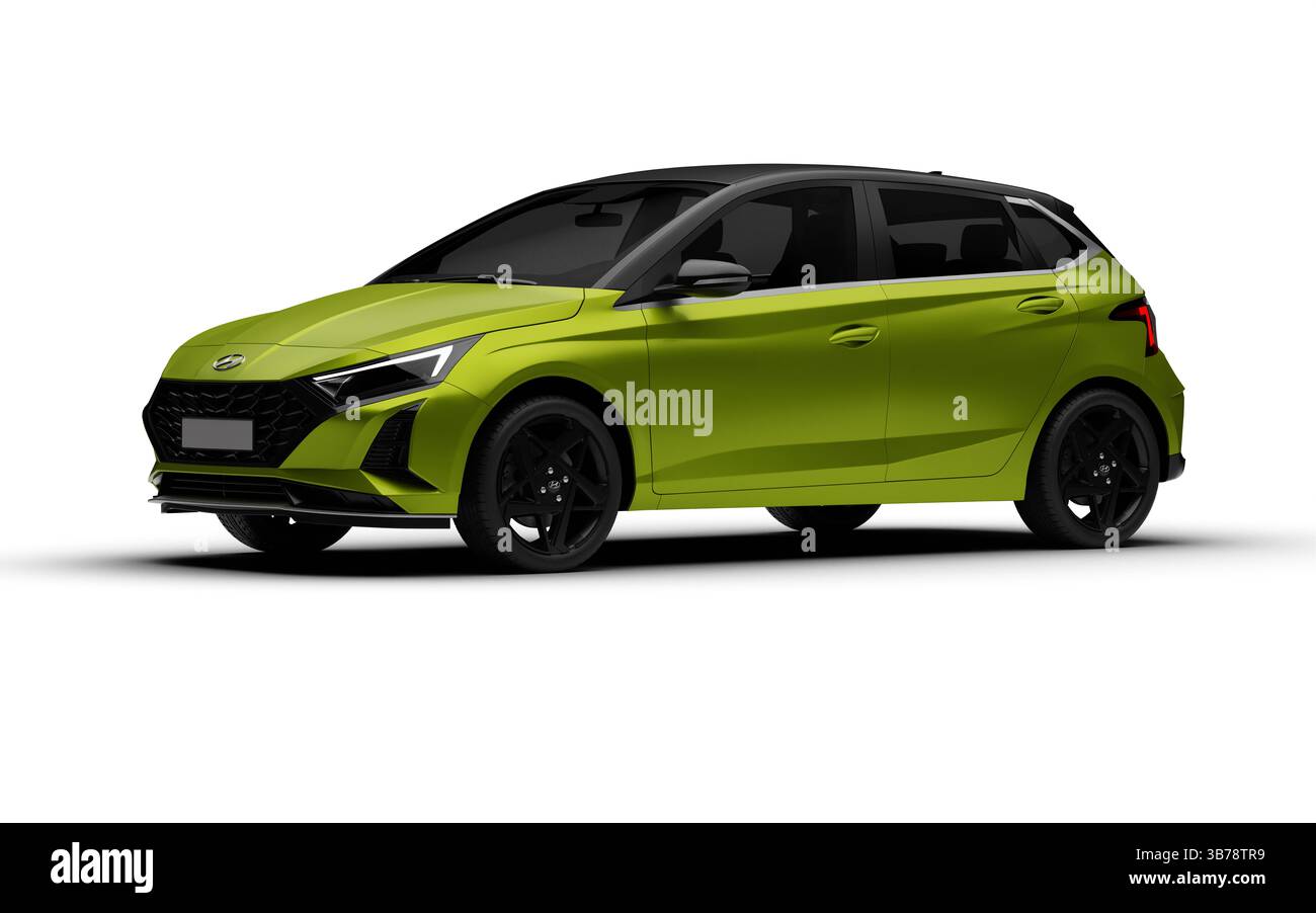 Izmir, Türkei - 4. Mai 2025: Linker Dreiviertelwinkel des Hyundai i20 2024 in grün auf weißem Hintergrund. Stockfoto