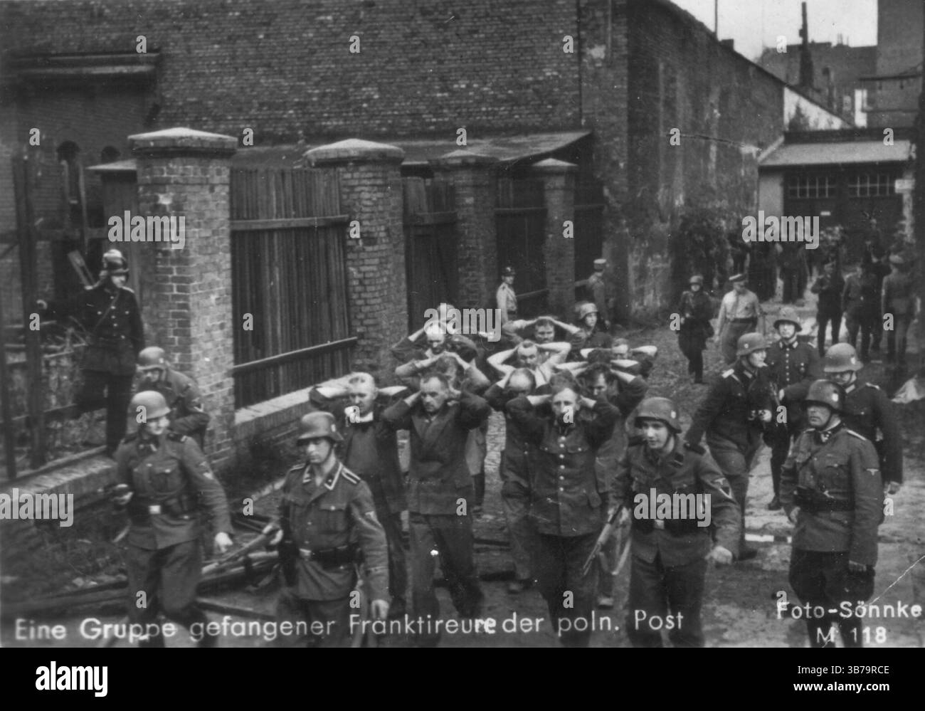 Verteidiger der polnischen Post in Danzig. Museum: PRIVATE SAMMLUNG. Autor: HANS SÖNNKE. Stockfoto