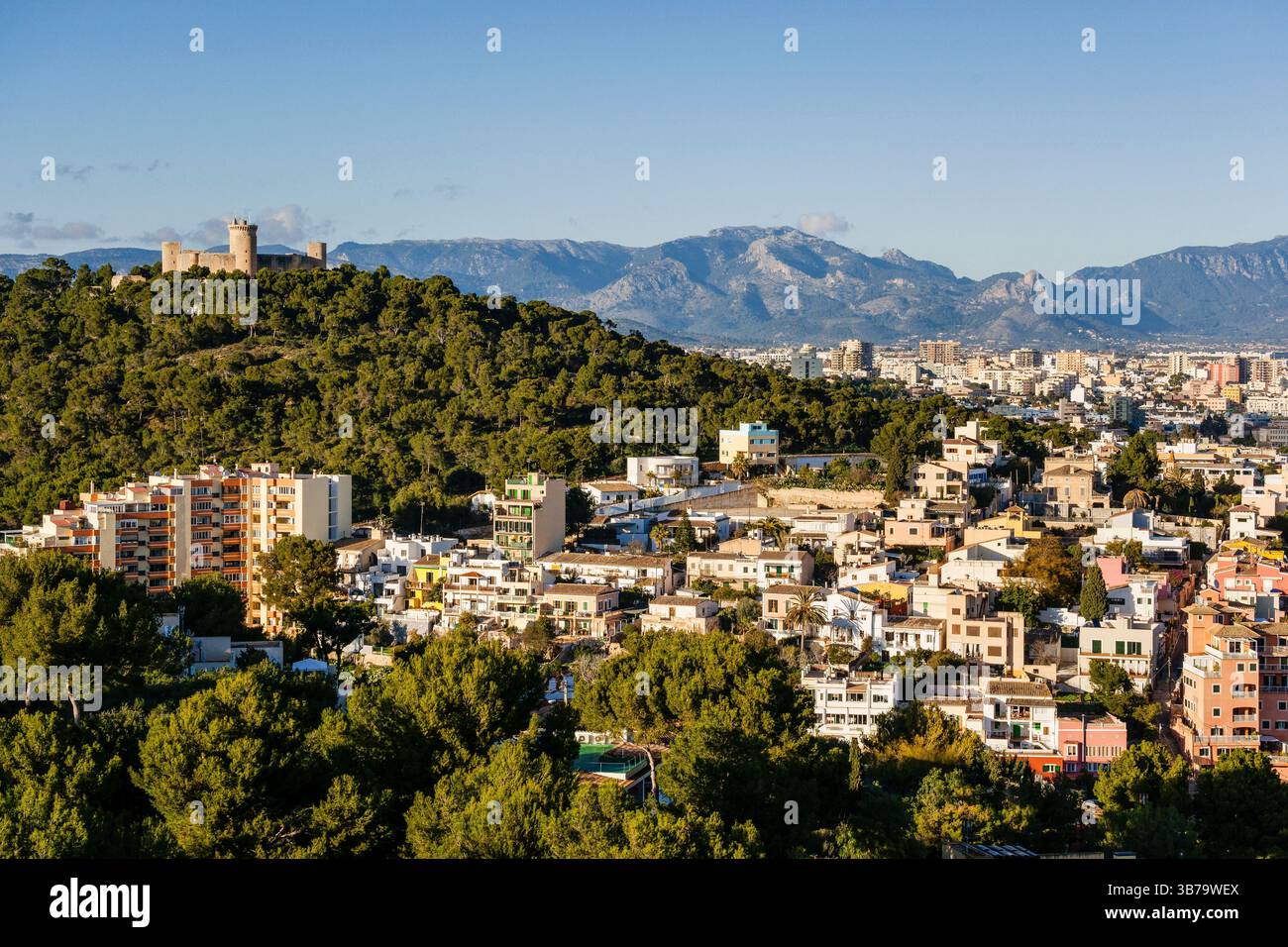 El Terreno Viertel und Hafen von Palma, Bezirk Poniente, Palma de Mallorca, Balearen, Spanien, Europa. Stockfoto