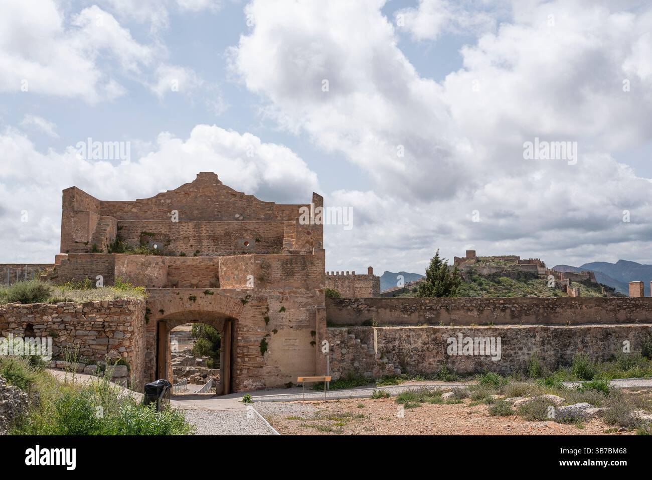 Historische Stätte mit der Burg von Sagunto in Spanien Stockfoto