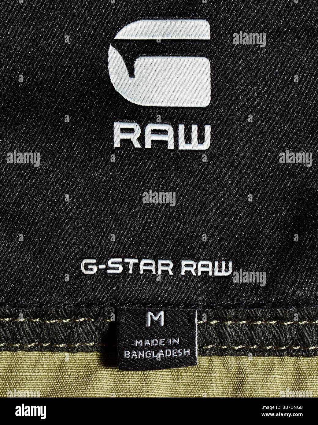 G-Star RAW Made in Bangladesch Bekleidungsetikett auf der Jacke aufgenäht Stockfoto