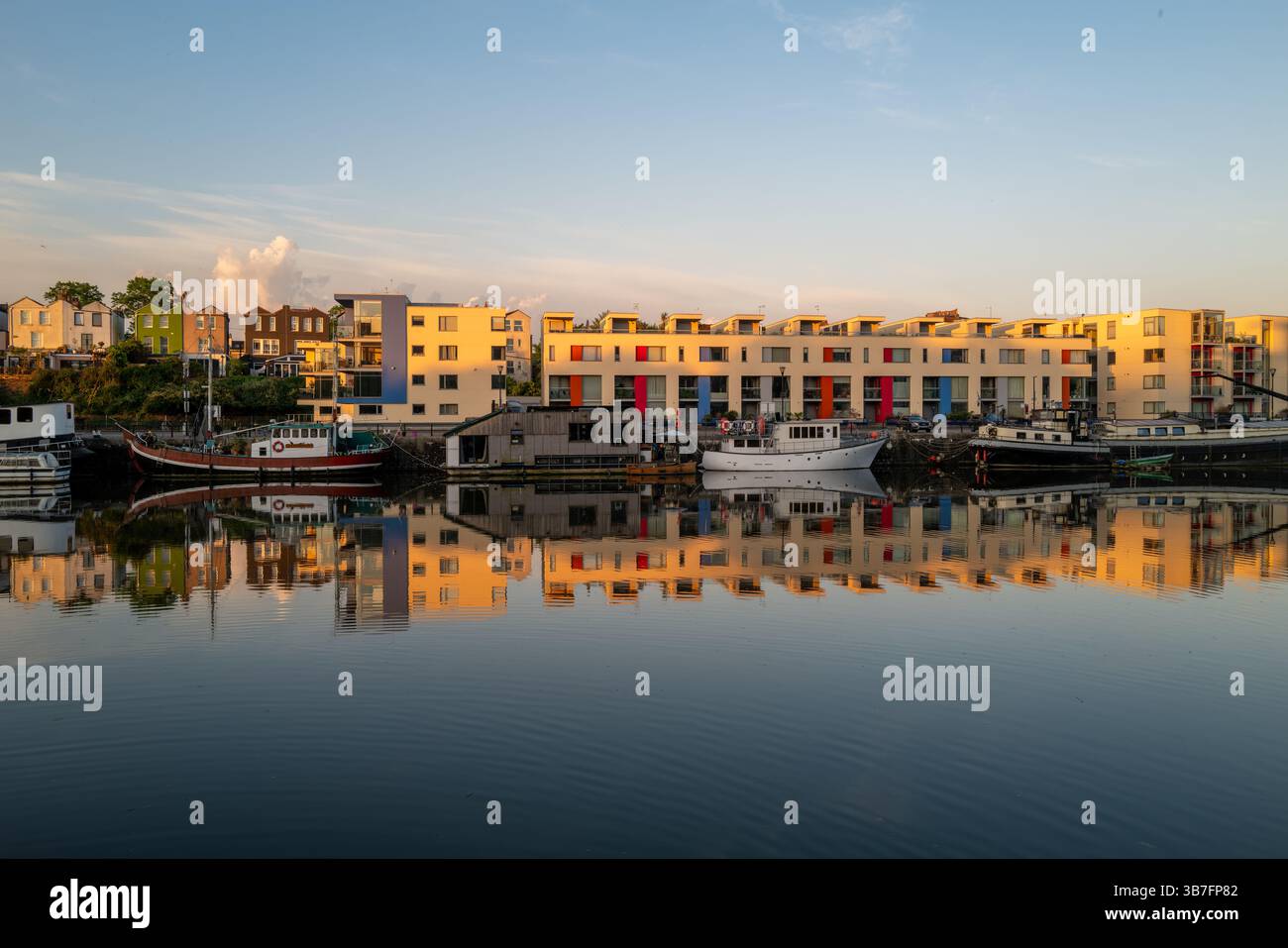 Bristol Harbour Water Reflections UK Stockfoto