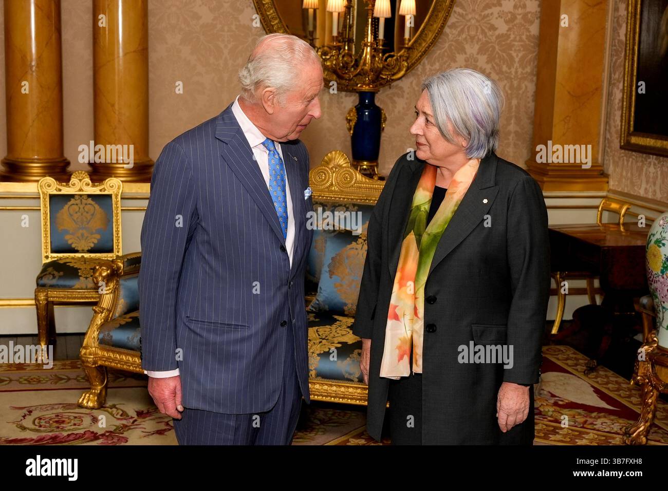 König Karl III. Hält eine Audienz mit der Generalgouverneur von Kanada Mary Simon im Buckingham Palace, London. Bilddatum: Dienstag, 6. Mai 2025. Stockfoto