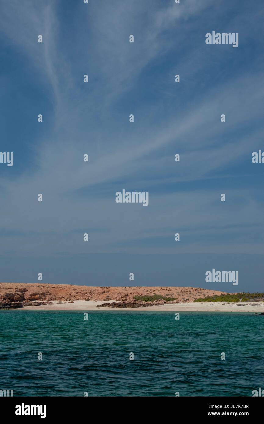 Oman: Daymaniyat Islands (Ad Dimaniyat), ein unberührtes Naturschutzgebiet und Naturschutzgebiet im Golf von Oman, Heimat von Meeresschildkröten und Zugvögeln Stockfoto