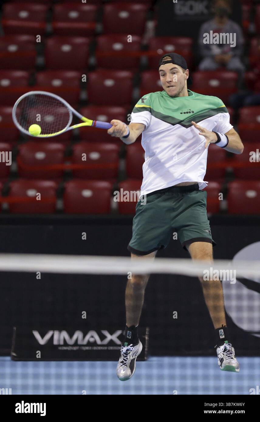 Sofia, Bulgarien - 10. November 2020: Jan-Lennard Struff in Aktion gegen Kanadas Vasek Pospisil während der ATP 250 Sofia Open, Sofia, Bulg Stockfoto