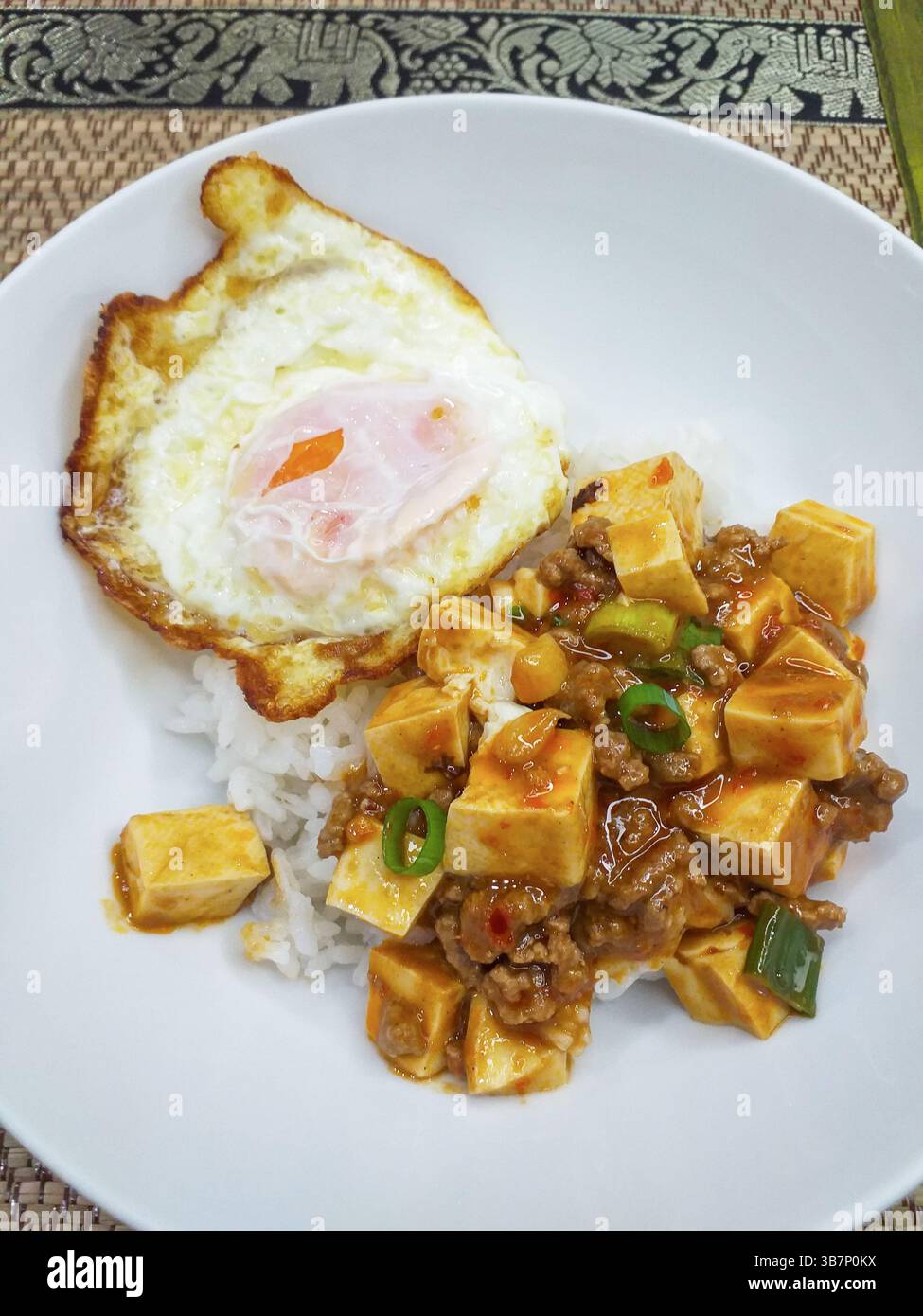 Chinesisches Tofu-Gericht Mapo Doufu oder Mapo Tofu Stockfoto