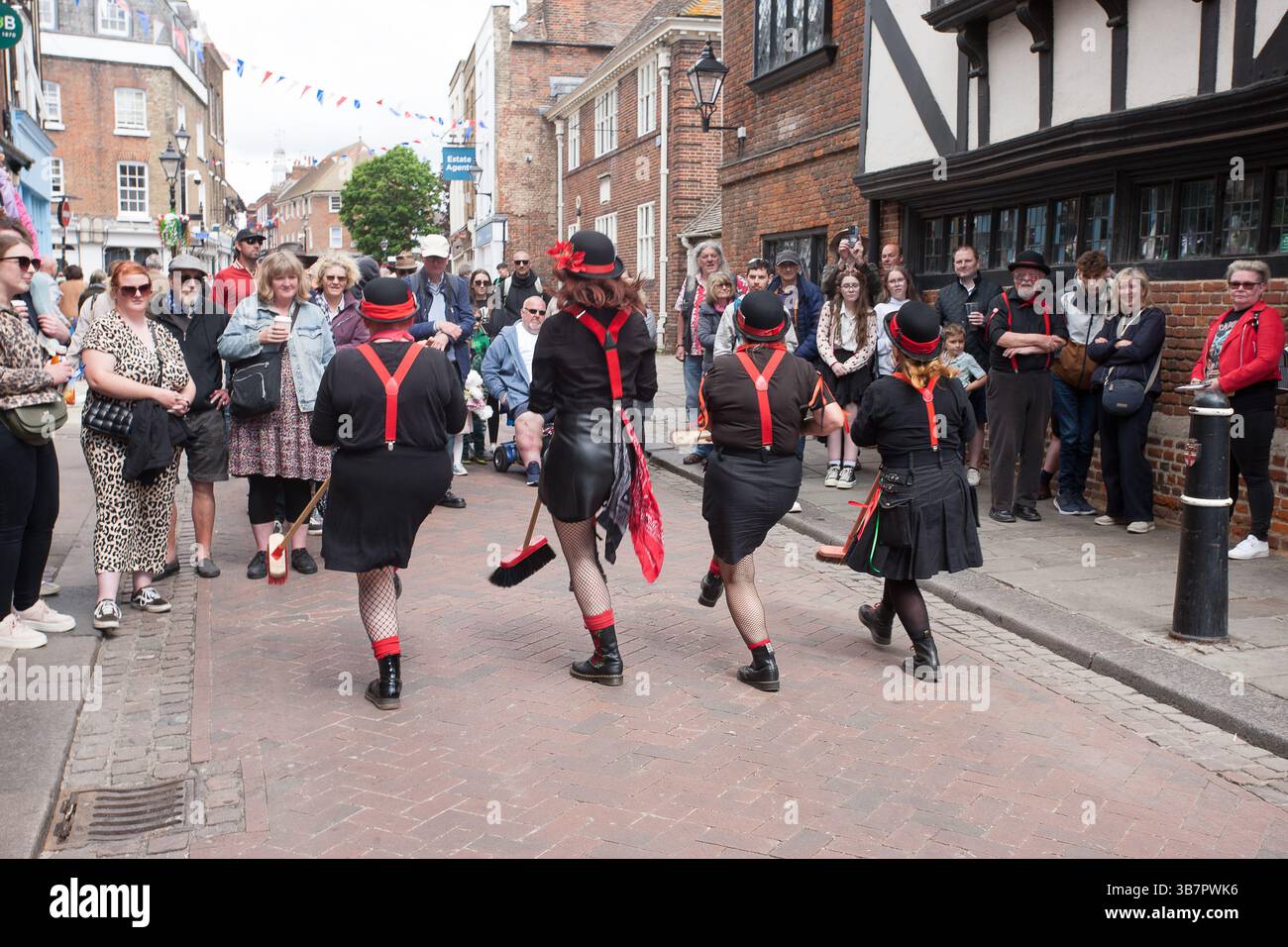 Morris Dancers fegt Festival Rochester Stockfoto