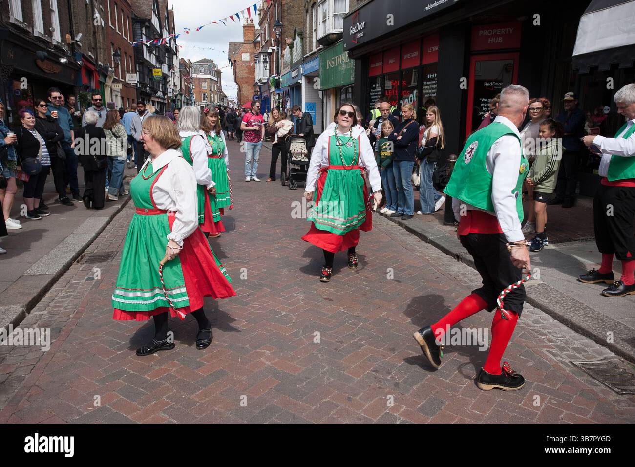 Morris Dancers fegt Festival Rochester Stockfoto