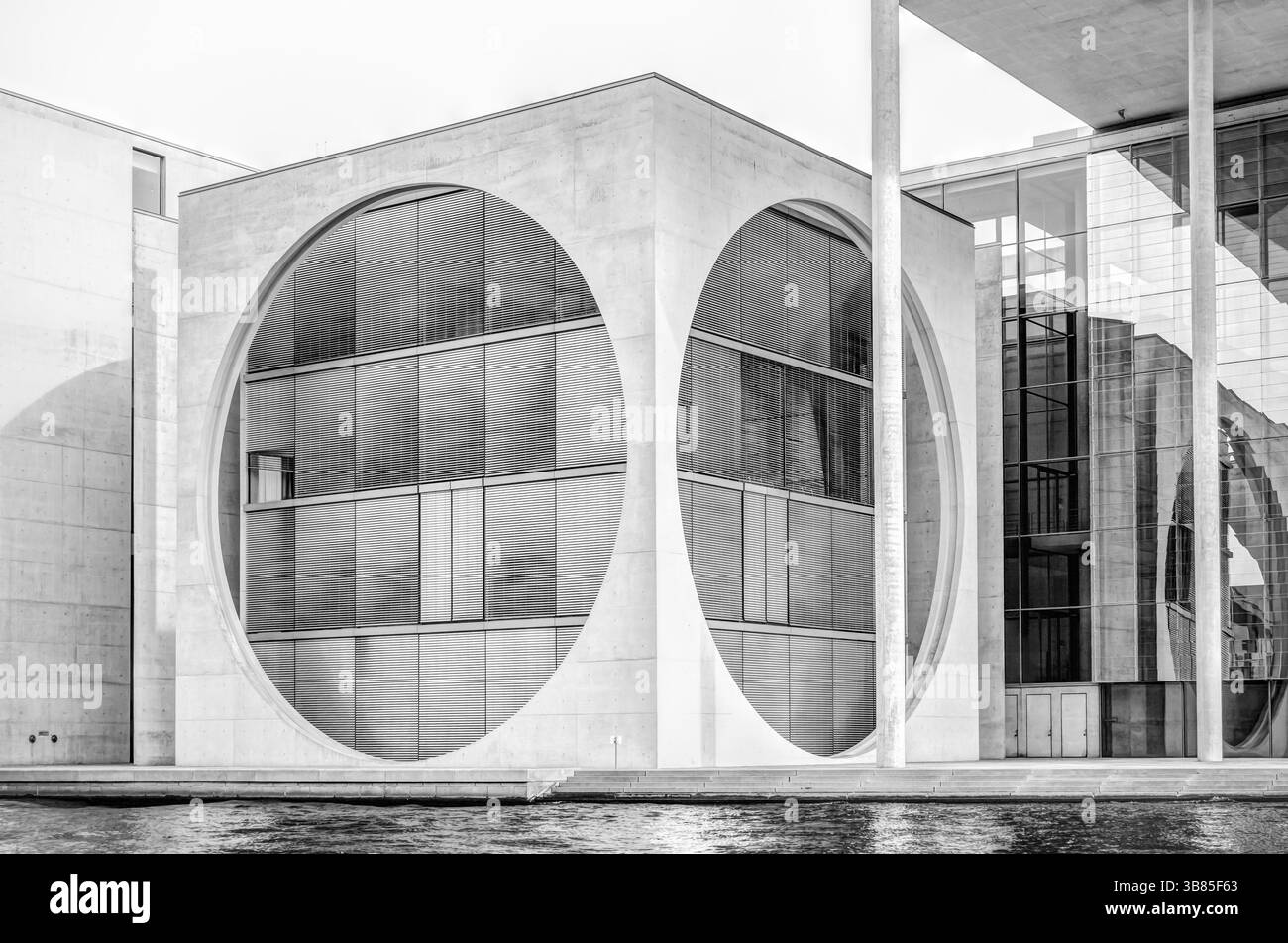 Moderne Architektur des Marie-Elisabeth-Luders-Hauses in Berlin, Deutschland, Europa Stockfoto