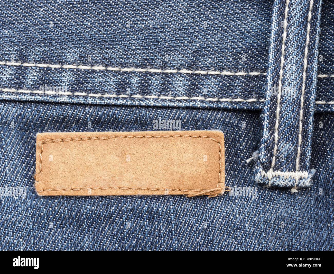 Nahaufnahme des Jeansetiketts mit Kopierraum Stockfoto