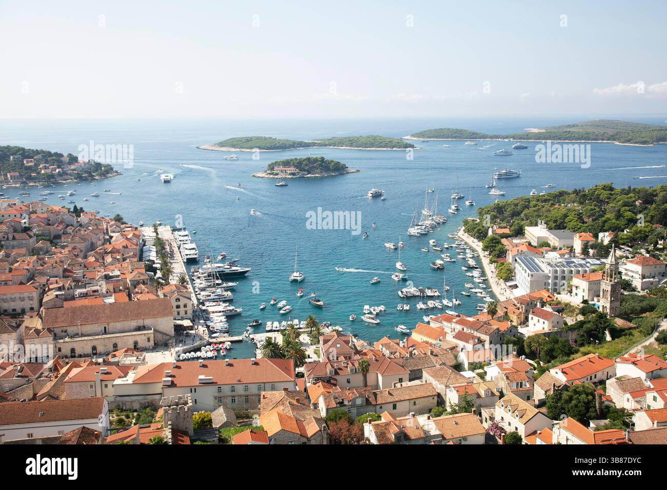 August 2023, Hvar, New York, Kroatien: Panoramablick auf Hvar, Kroatien (Foto: © Darcy Rogers/ZUMA Press Wire) Stockfoto