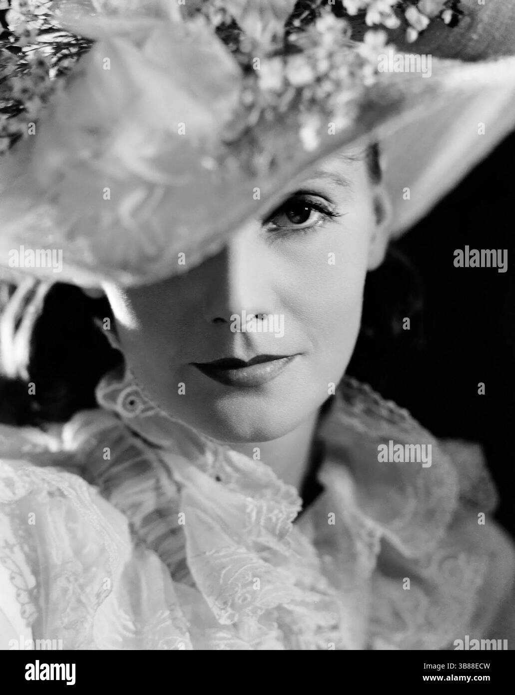 Anna Karenina. Porträt der in Schweden geborenen Filmstar Greta Garbo als Anna Karenina, noch Publicity für den Film von Tolstois „Anna Karenina“ aus dem Jahr 1935 Stockfoto