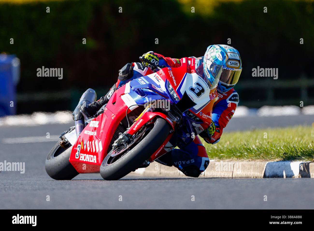 Portrush, Antrim, Nordirland. 7. Mai 2025; Briggs EquipmentNorth West 200 Motorcycle Race, Portrush, Antrim, Nordirland; North West 200 Training; Dean Harrison (Honda Racing UK) stellte die zweitschnellste Zeit während der Eröffnung ein Superbike Practice Credit: Action Plus Sports Images/Alamy Live News Stockfoto