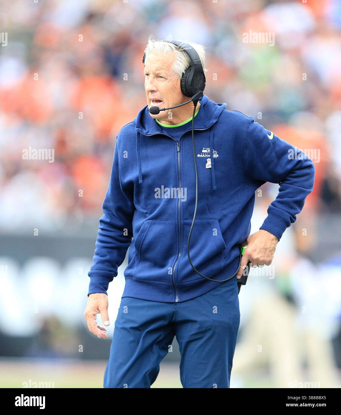 15. Oktober 2023: Trainer Pete Carroll der Seattle Seahawks während des regulären Saisonspiels zwischen den Seattle Seahawks und Cincinnati Bengals in Cincinnati, Ohio. JP Waldron/Cal Sport Media (Kreditbild: Stockfoto