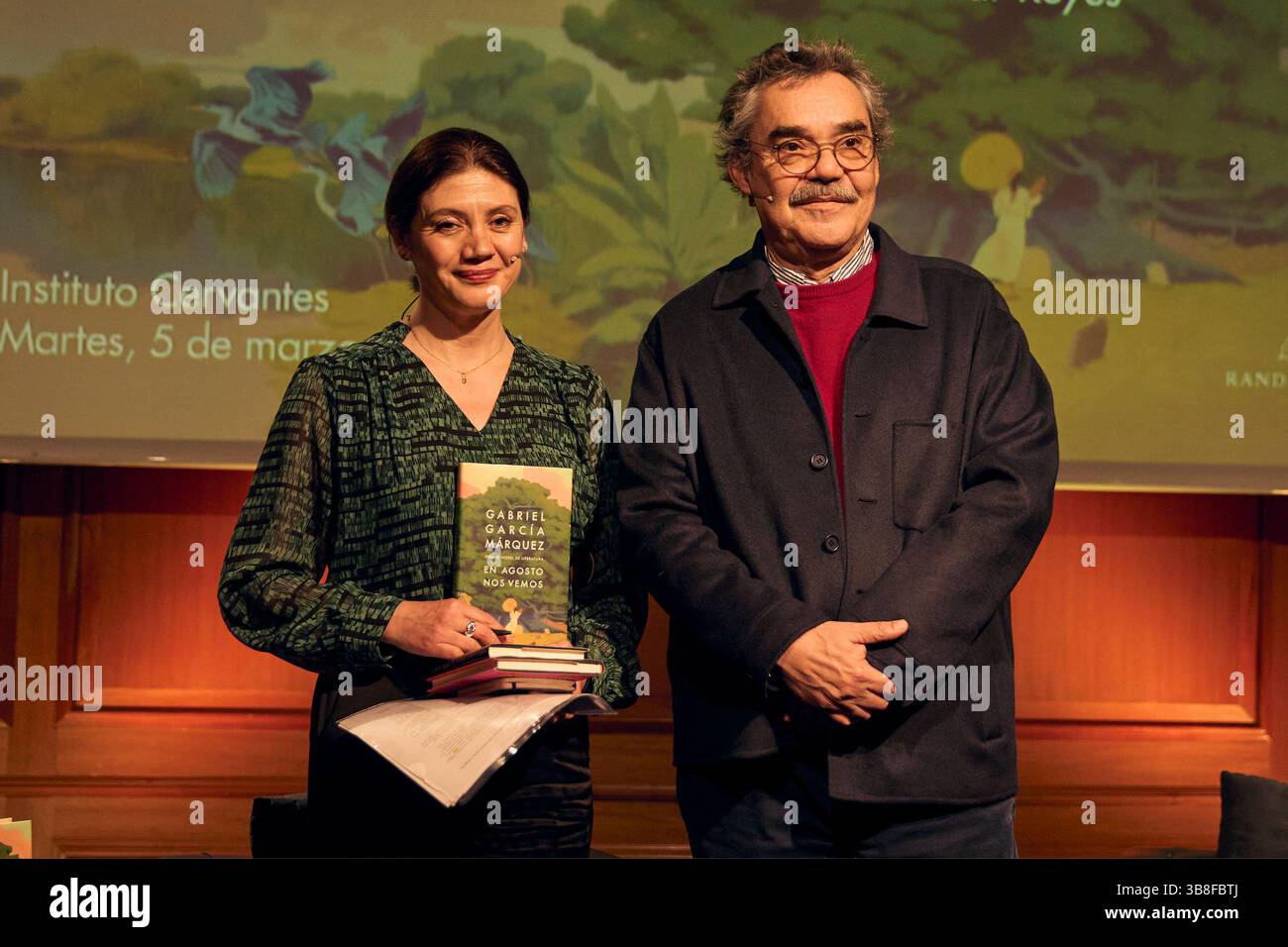 5. März 2024, Madrid, Spanien: PILAR REYES und GONZALO GARCÃªA BARCHA präsentieren im Rahmen des 10. Todestages des kolumbianischen Schriftstellers den unveröffentlichten Roman Ã”EN Agosto nos vemosÃ am Institut Cervantes (Credit Image: © Mike Chicorro/ZUMA Press Wire) Stockfoto