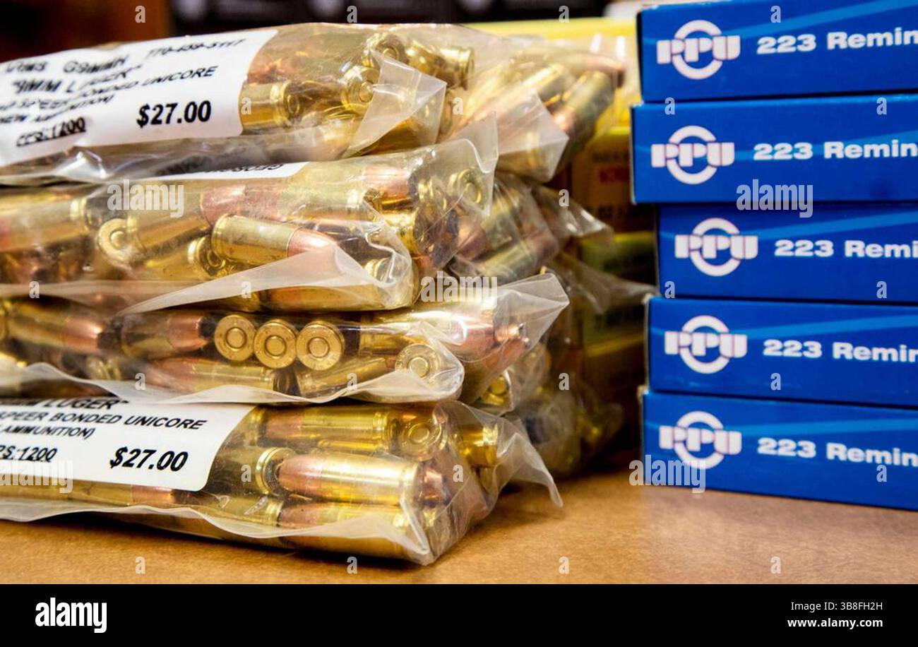 1. Februar 2024: Fresno Schusswaffenhändler sagen, dass ein Urteil des Bundesgerichts, das Kaliforniens Munition-Hintergrundüberprüfungssystem blockiert, zu einem Anstieg des Kaufs führt. (Foto: © darin Oswald/Idaho Statesman via ZUMA Press Wire) Stockfoto