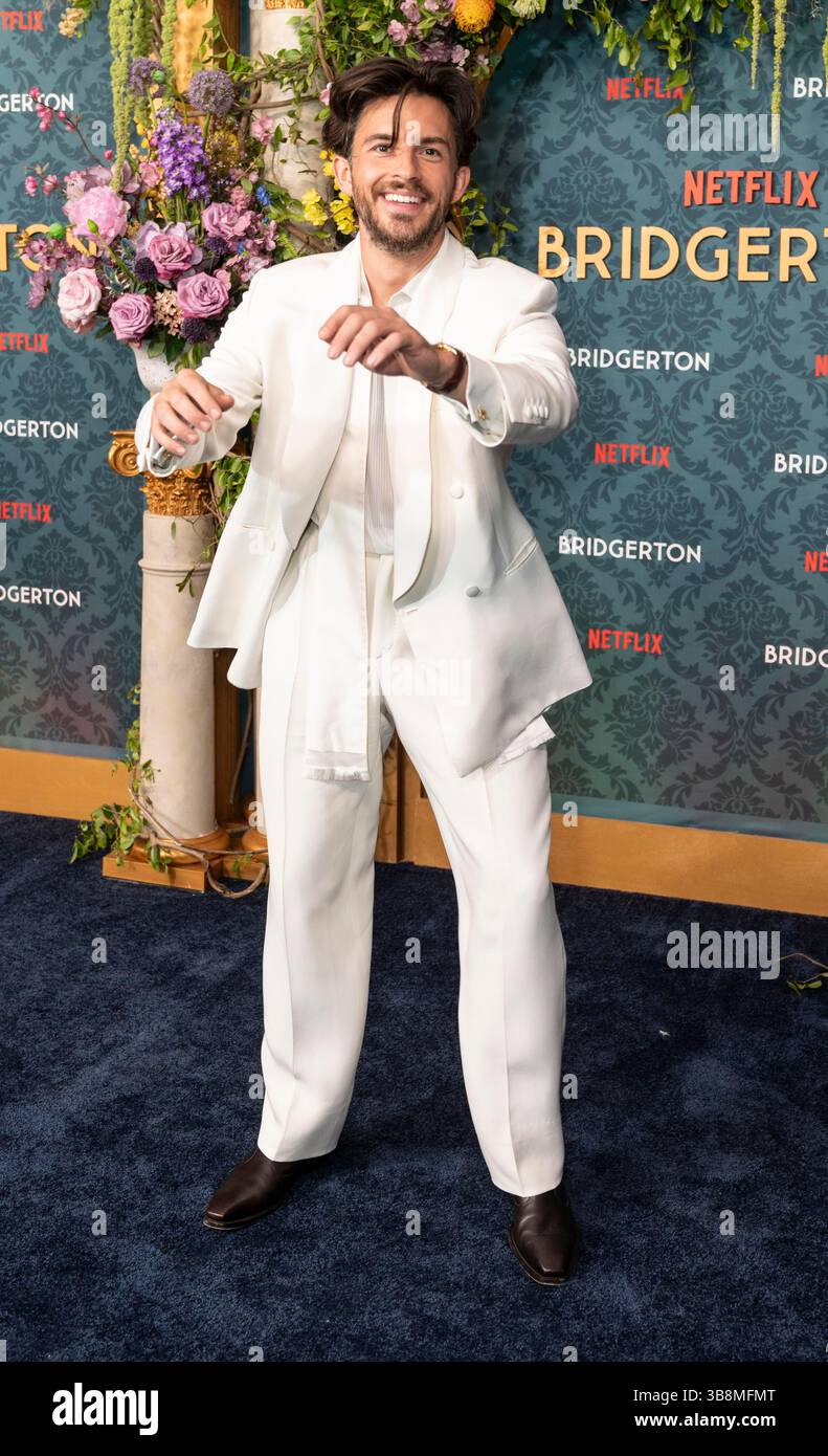 Mai 2024, New York, New York, Vereinigte Staaten: Jonathan Bailey nimmt am 13. Mai 2024 an der Premiere von Netflix Bridgerton in der Alice Tully Hall in New York Teil (Foto: © Lev Radin/ZUMA Press Wire) Stockfoto