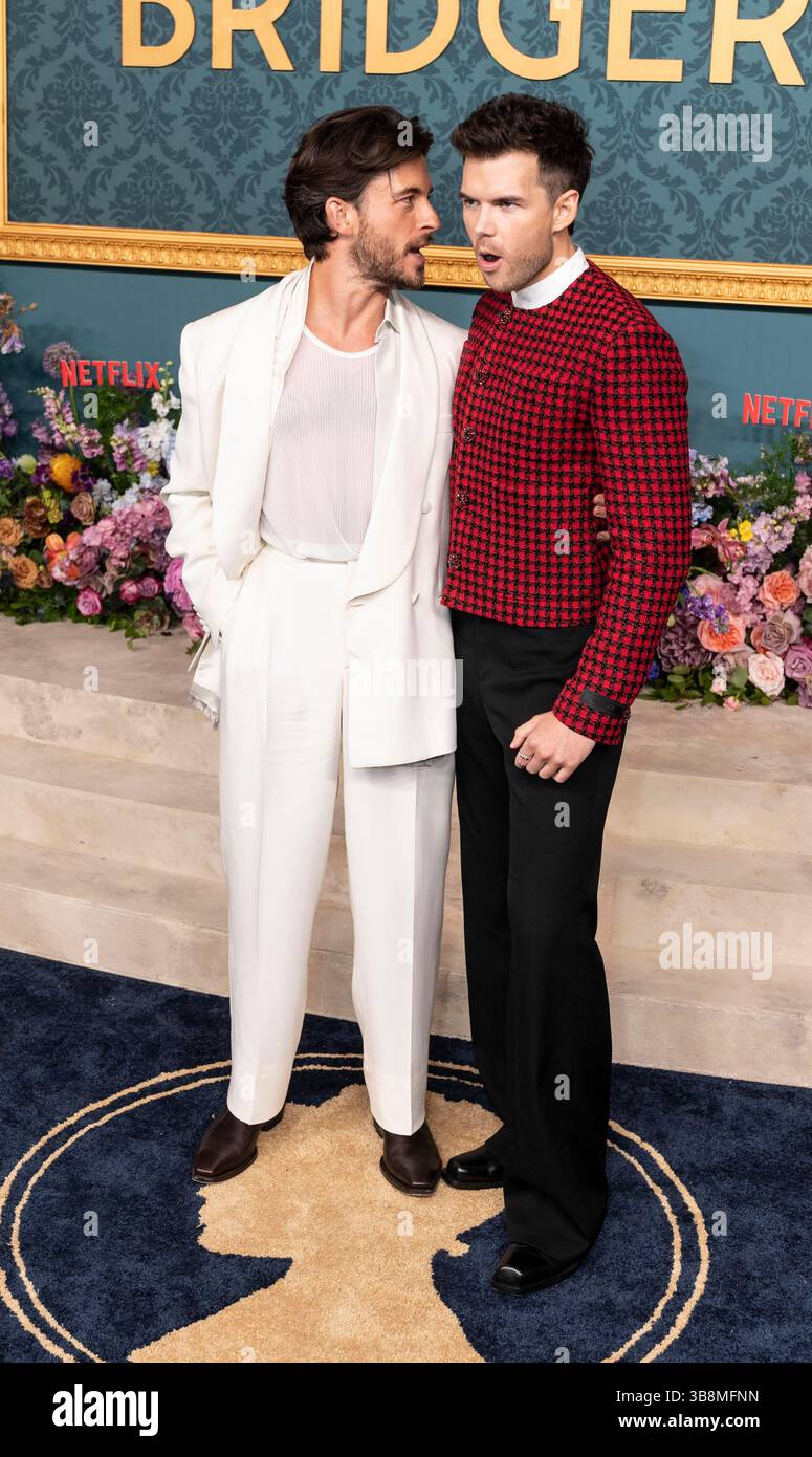 13. Mai 2024, New York, New York, Vereinigte Staaten: Jonathan Bailey und Luke Newton nehmen am 13. Mai 2024 an der Premiere von Netflix Bridgerton Staffel 3 in der Alice Tully Hall in New York Teil (Foto: © Lev Radin/ZUMA Press Wire) Stockfoto