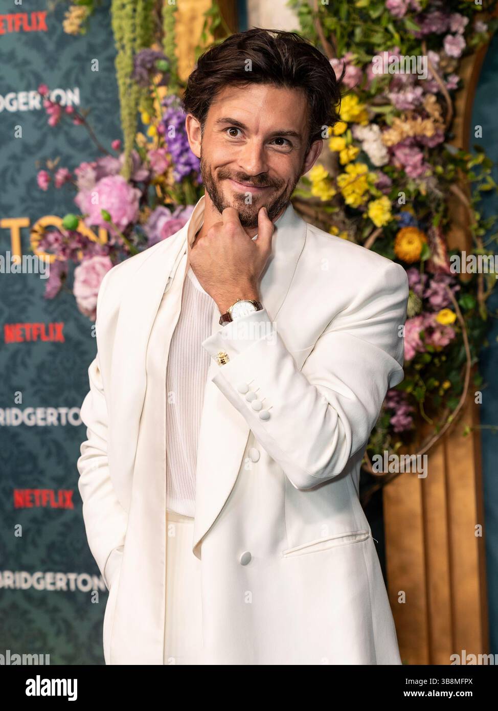 Mai 2024, New York, New York, Vereinigte Staaten: Jonathan Bailey nimmt am 13. Mai 2024 an der Premiere von Netflix Bridgerton in der Alice Tully Hall in New York Teil (Foto: © Lev Radin/ZUMA Press Wire) Stockfoto