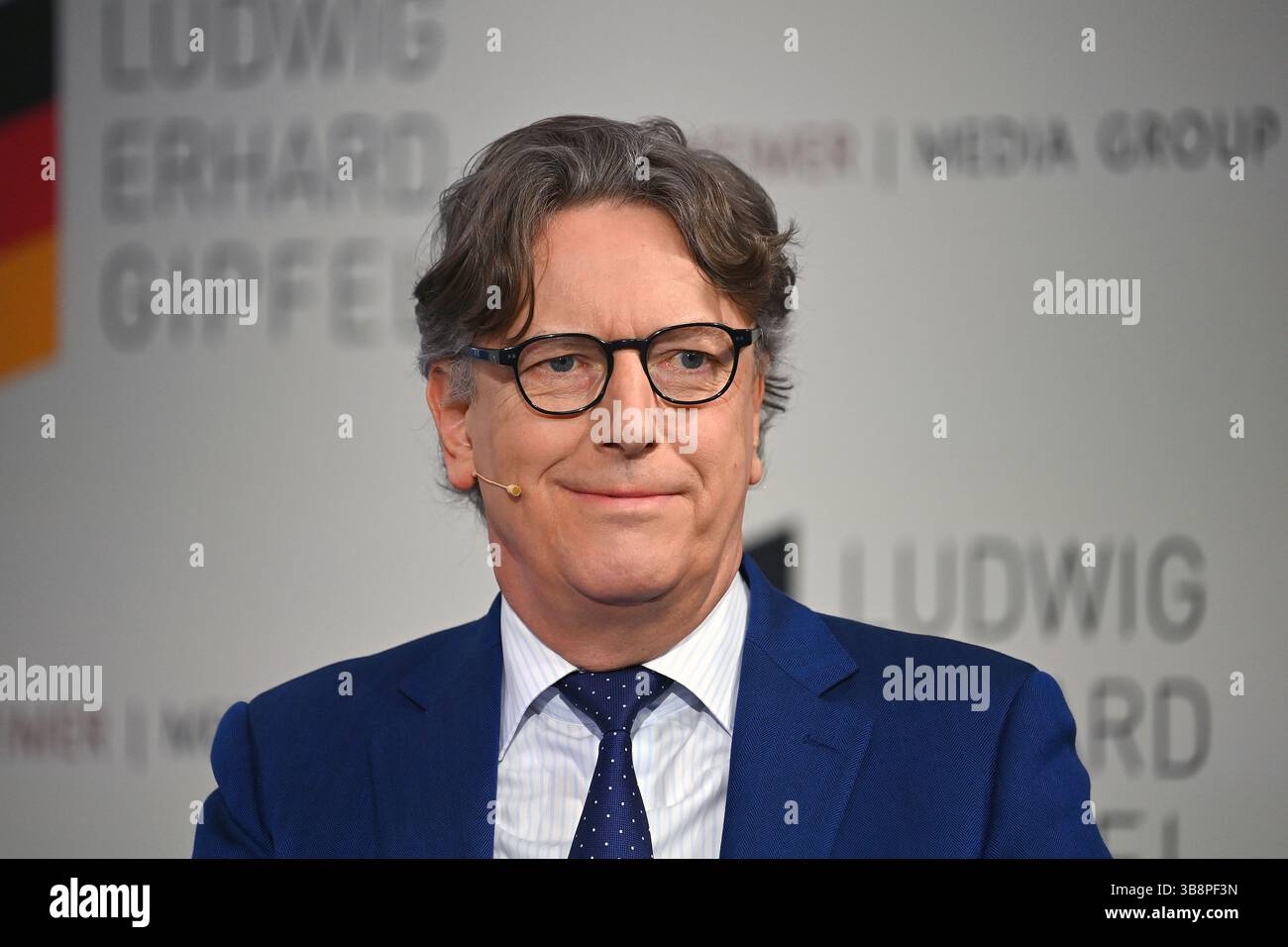 Gmund, Deutschland. Mai 2025. Stefan Wintels, CEO der KfW Banking Group, Einzelbild, zugeschnittenes Einzelmotiv, Porträt. Ludwig Erhard Summit 2025 am gut Kaltenbrunn am Tegernsee am 8. Mai 2025. Quelle: dpa/Alamy Live News Stockfoto