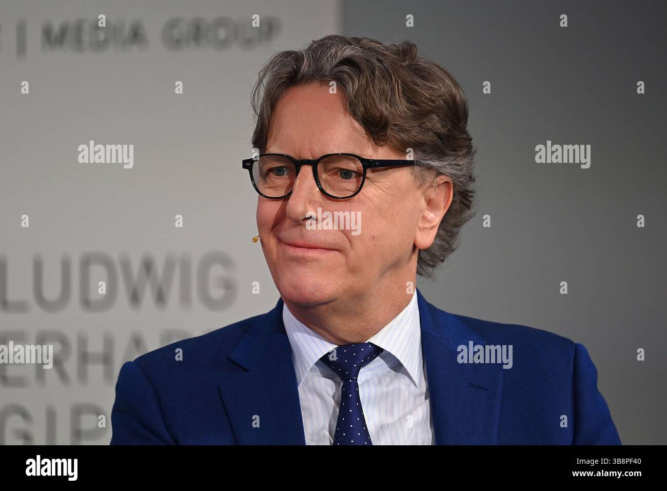 Gmund, Deutschland. Mai 2025. Stefan Wintels, CEO der KfW Banking Group, Einzelbild, zugeschnittenes Einzelmotiv, Porträt. Ludwig Erhard Summit 2025 am gut Kaltenbrunn am Tegernsee am 8. Mai 2025. Quelle: dpa/Alamy Live News Stockfoto