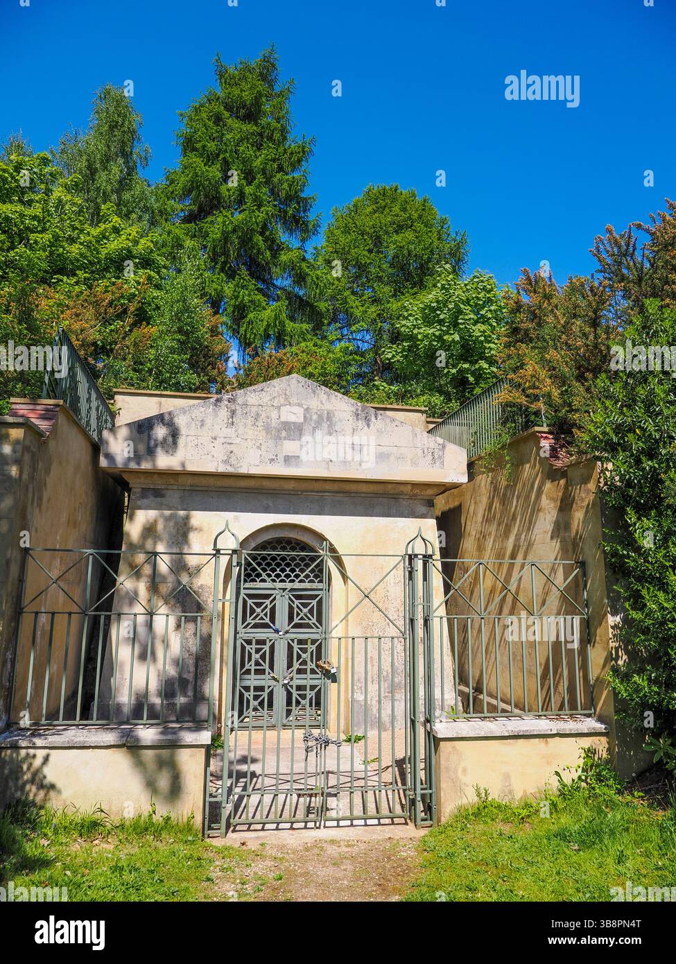 Hope Mausoleum, Deepdene Trail, Dorking, Surrey, England, GROSSBRITANNIEN, GB. Stockfoto