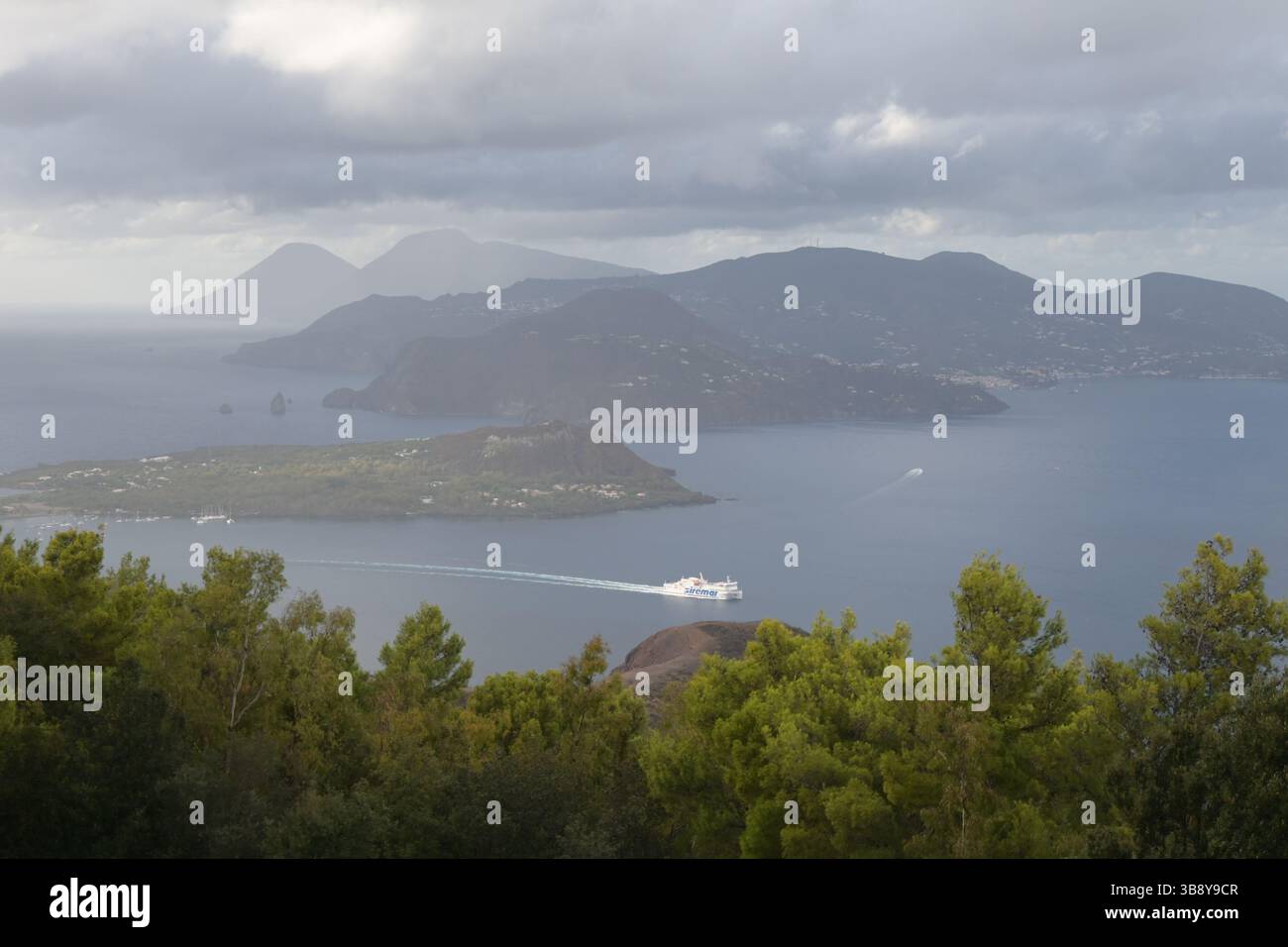 Vulkaninsel im Mittelmeer, Vulcano, Sizilien. Stockfoto