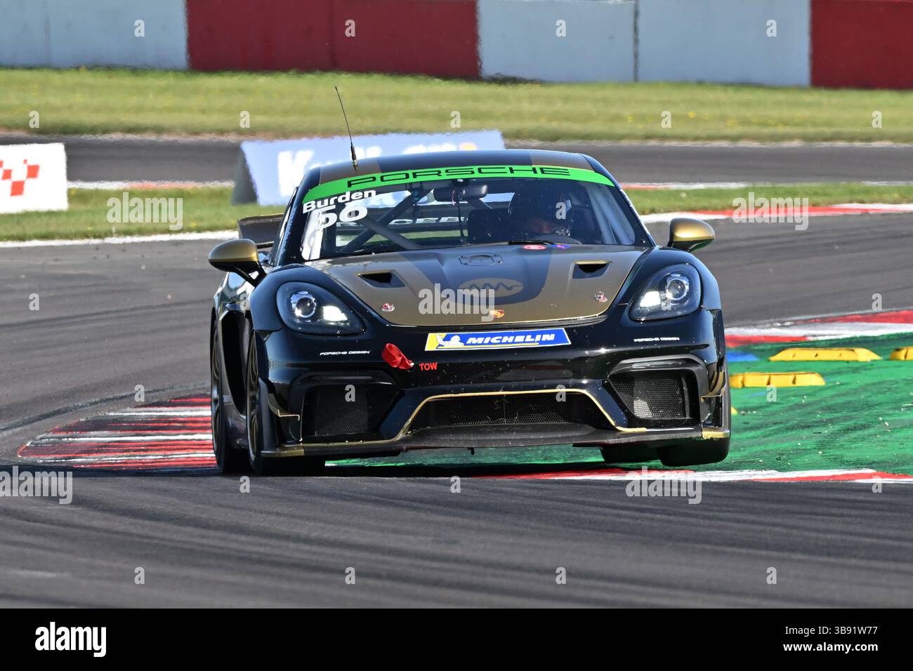 Dean Burden, Porsche 718 Cayman GT4 RS Clubsport, LFP Motorsport, Porsche Sprint Challenge Großbritannien 2025, eine einzige Marque-Serie mit allen Fahrern Stockfoto