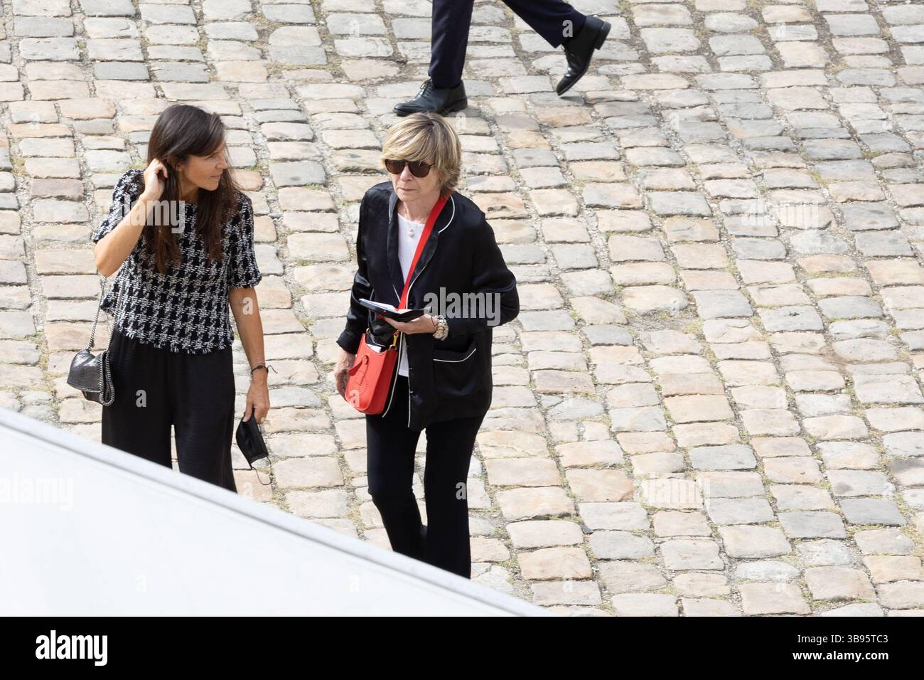 9. September 2021, Paris, Ile-de-France (Region, Frankreich: Eine nationale Hommage an den französischen Schauspieler Jean-Paul Belmondo im Innenhof der Invaliden in Paris. (Bild: © Sadak Souici/ZUMA Press Wire) Stockfoto