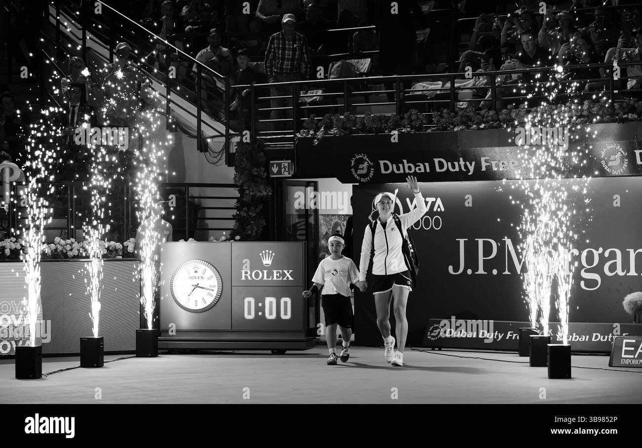 Februar 2023, DUBAI, VEREINIGTE ARABISCHE EMIRATE: Barbora Krejcikova aus der Tschechischen Republik vor dem Finale der Dubai Duty Free Tennis Championships 2023 WTA 1000 Tennis Turnier (Credit Image: © Rob Prange/AFP7 via ZUMA Press Wire) Stockfoto