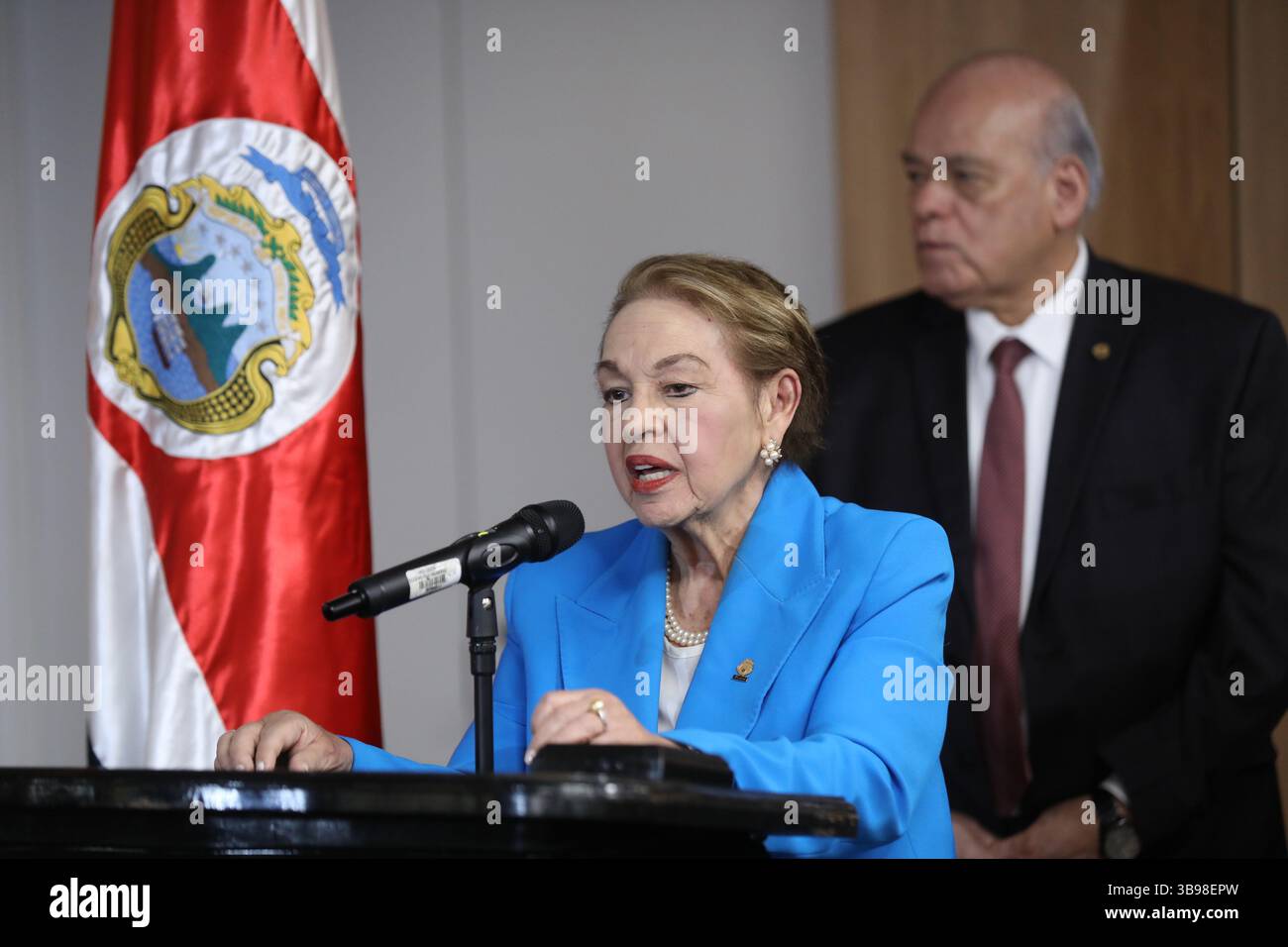 30. März 2023: 30/03/2023 Segunda reunioÃŒÂ n con varia autoridades de Seguridad Nacional, en la fotografÃÂ­a diputada Gloria Navas Montero (Bild: © Asamblea Legislativa/La Nacion Via ZUMA Press) Stockfoto