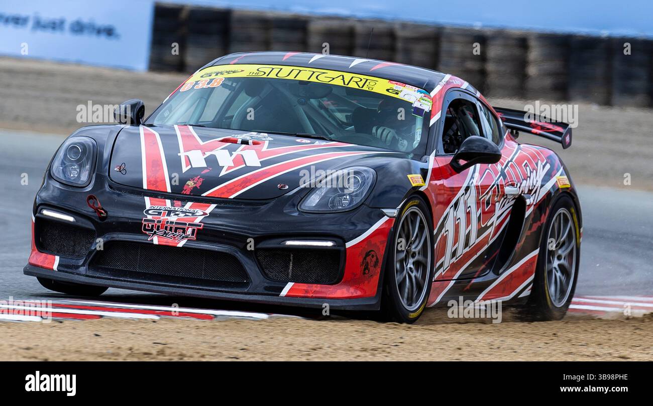 Mai 2023 Monterey, CA, USA Quirt Smith (111) Porsche Cayman Clubsport kommt beim TransAm Speedfest IGT Feature Race 1 auf dem WeatherTech Raceway Laguna Seca Monterey, CA Thurman James / CSM in Kurve 4 (Credit Image: © Thurman James/CSM via ZUMA Press Wire) Stockfoto