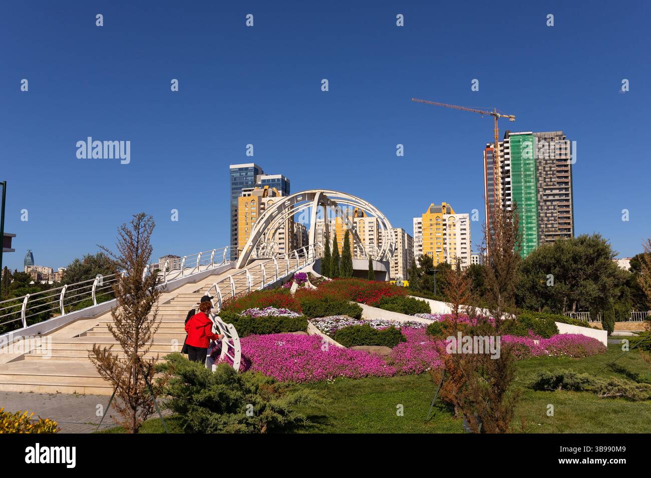 Baku. Aserbaidschan. 05.11.2022. Neuer wunderschöner Love Park im Stadtzentrum. Stockfoto
