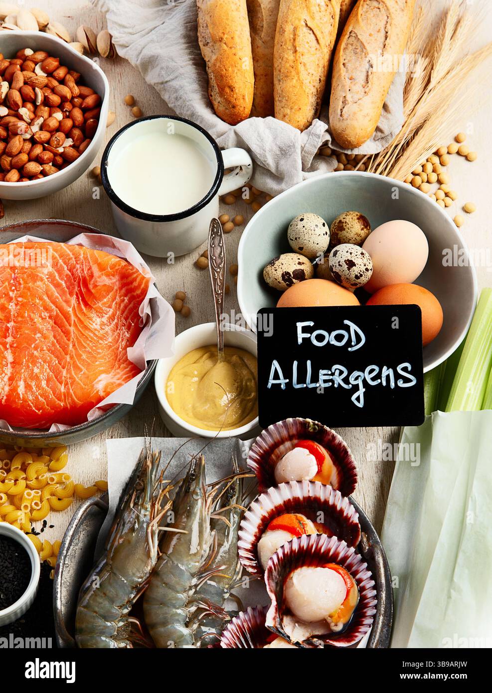 Allergie-Food-Konzept. Verschiedene allergische Produkte Stockfoto