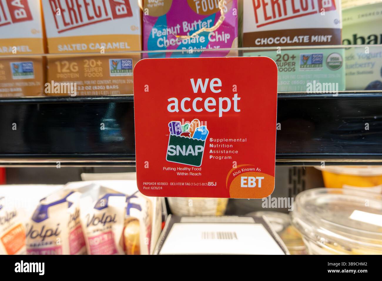 Supplemental Nutrition Assistance Program (SNAP), auch bekannt als EBT American Food Stamp Sign in A Grocery Store, USA, Stock Photo Stockfoto